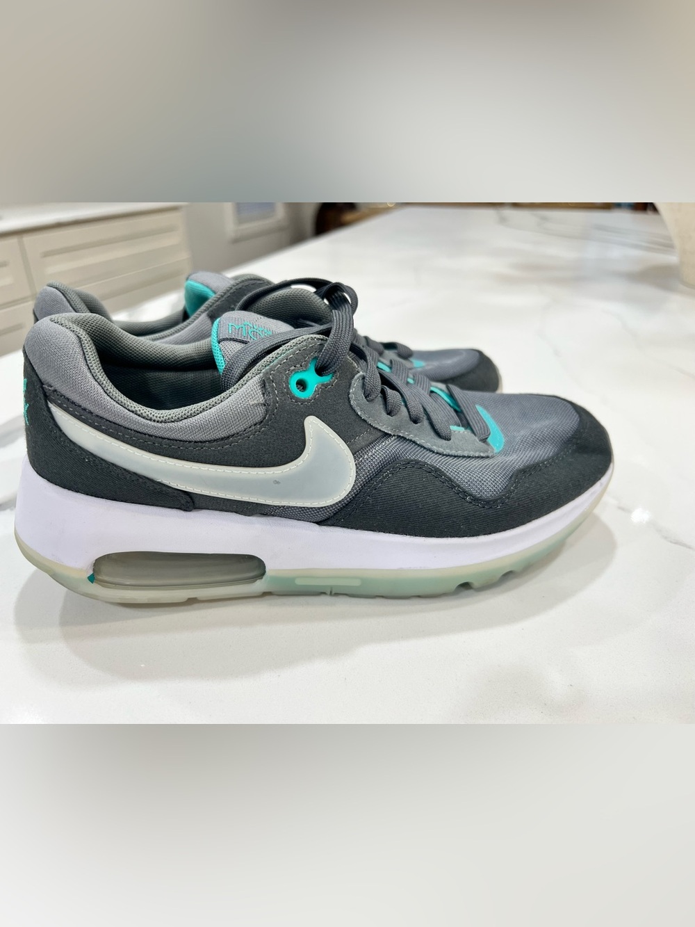 Nike Air Max Motif Cool Grey Washed Teal W 7.5 / 6Y